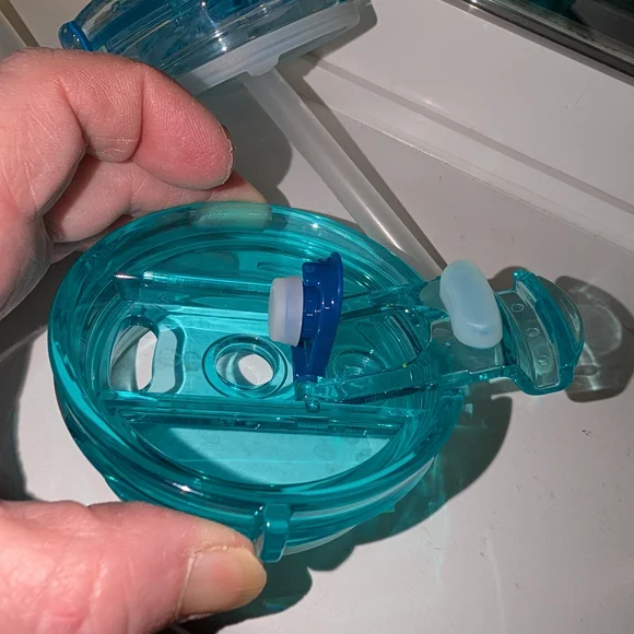 Box#6 Colorful Insulated Kid's Tumblers with Straws - Picture 7 of 16